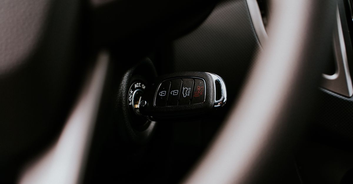 locksmith service technician — Lake View Locksmith Chicago