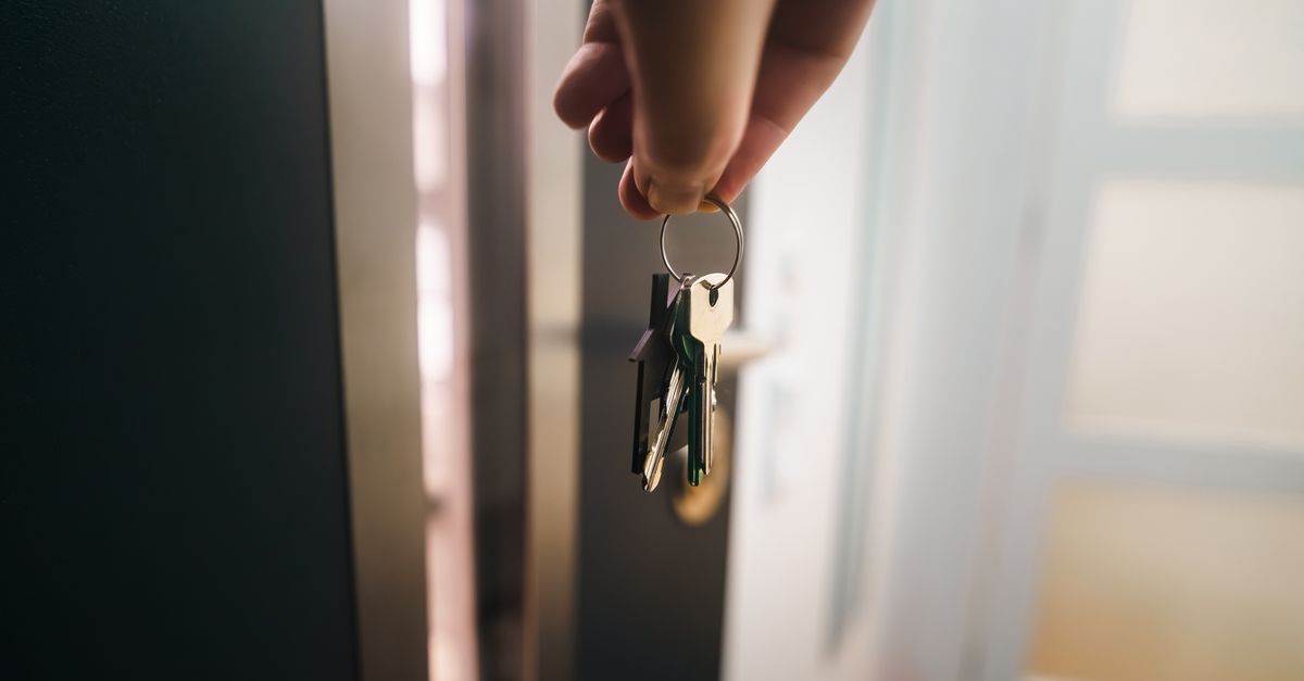 locksmith service technician — Lake View Locksmith Chicago